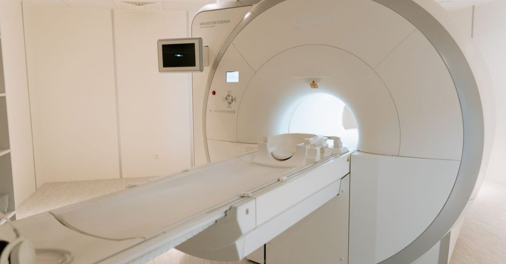 כמה עולה בדיקת MRI בישראל ומתי הקופה מממנת?